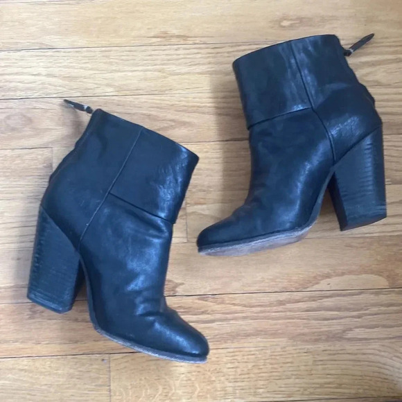 RAG & Bone sz 7 black boots back zip 4” heel great pre owned condition - Picture 2 of 8
